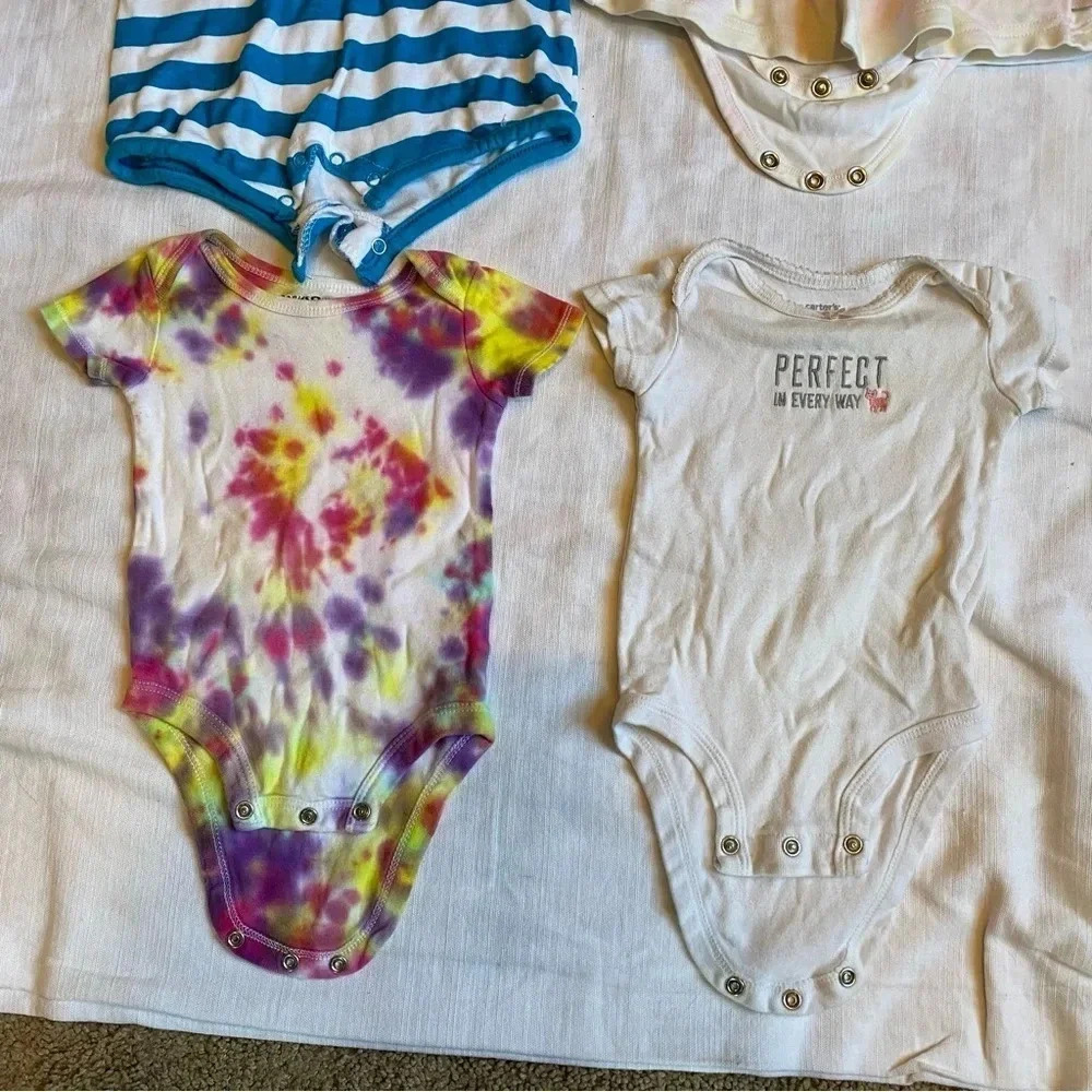 4 Pieces Bundle Baby Girls Clothes Size 0-6M - Picture 3 of 5
